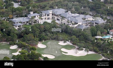 michael jordan has reportedly bought a new home in florida.|Michael Jordan buys Jupiter, Florida home .